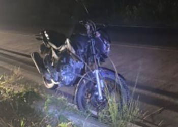 Jovem morre após condutor de motocicleta colidir contra o meio-fio de Rodovia Estadual